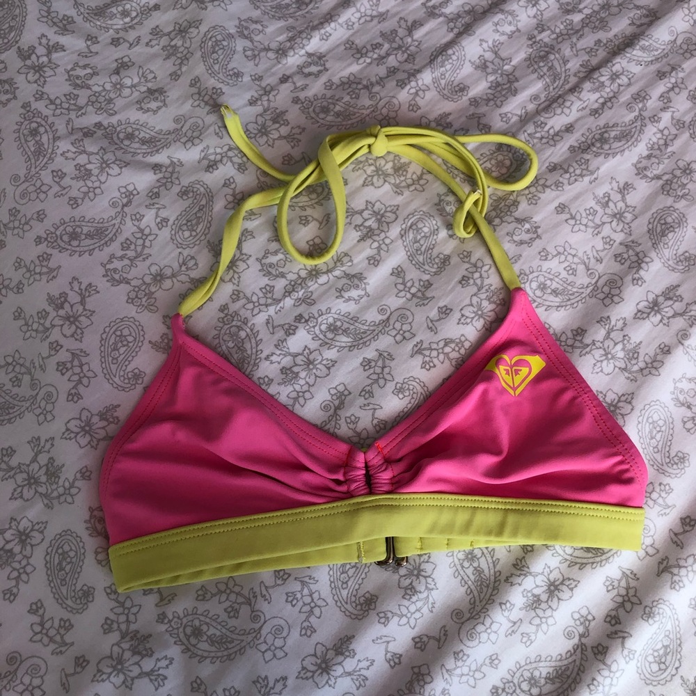 Roxy girls pink and yellow bikini top size. Small